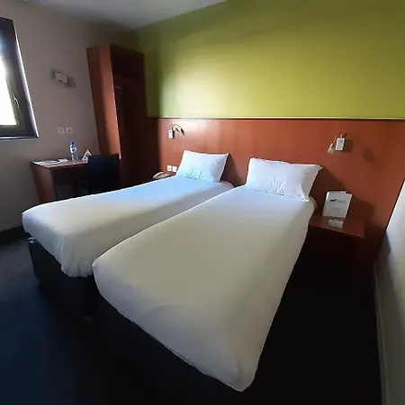 Szálloda Brit Hotel Confort Rouen Centre