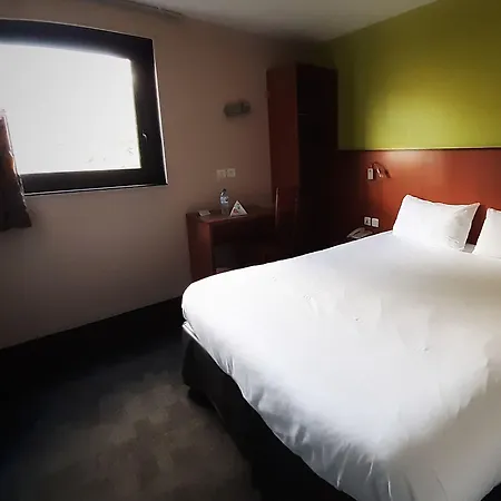 Brit Hotel Confort Rouen Centre Szálloda