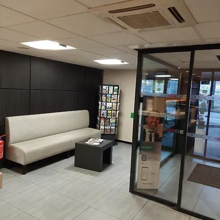 Brit Hotel Confort Rouen Centre Hotel 2*