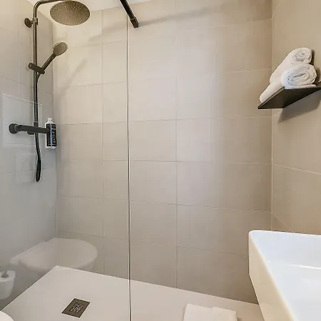 Brit Hotel Confort Rouen Centre Hotel