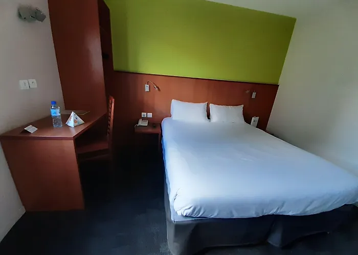 Relais Des 2 Rivieres 2* Rouen